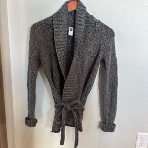 Women’s Gap knit cardigan